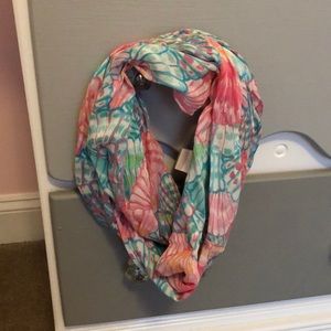 NWOT Lilly Pulitzer Girls Riley Infinity Scarf